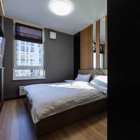 Fayna Town - Loft Black - Nyvky Kijów Zewnętrze zdjęcie